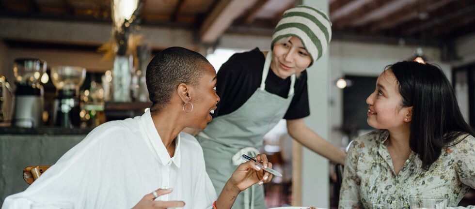 Unlocking Success: The Must-Have Essentials for Exceptional Restaurant Customer Service